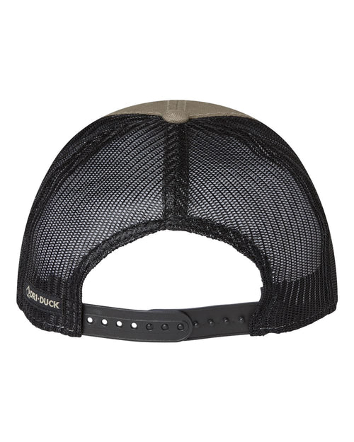 gravel and black hat